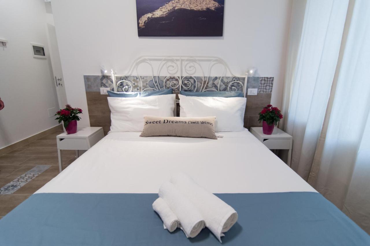 Raudino Rooms Syracuse Esterno foto