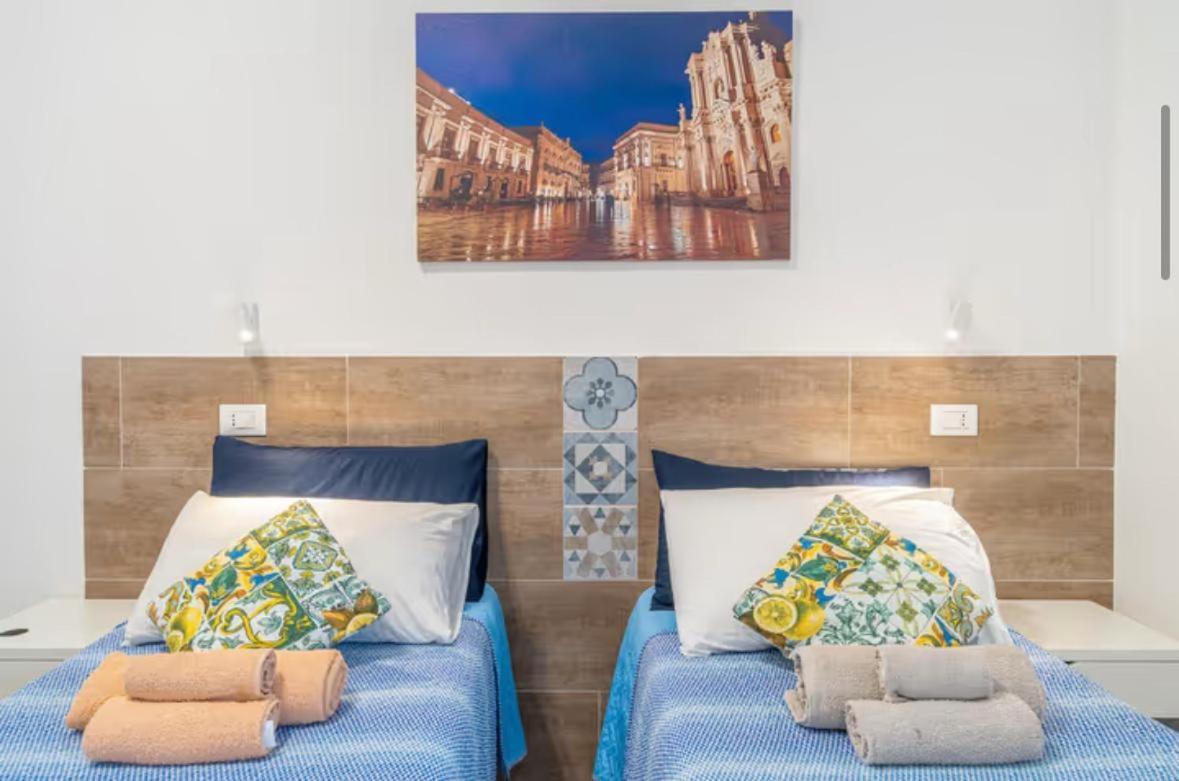 Raudino Rooms Syracuse Esterno foto